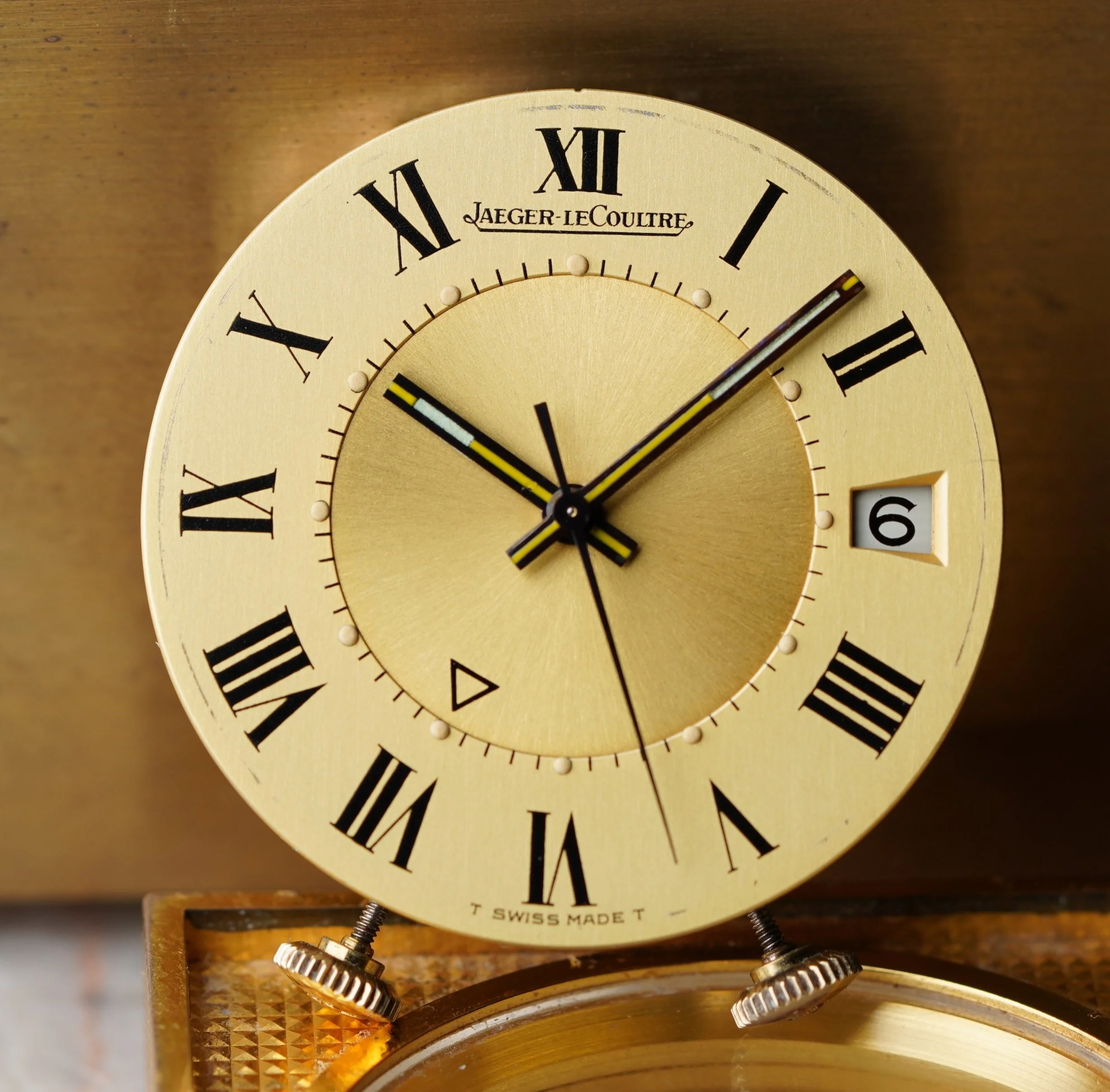 Jaeger-LeCoultre Reference 11016: A Clous de Paris alarm clock